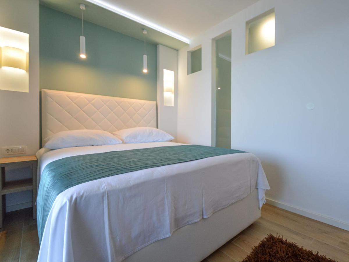 Apartment Mornar-5 By Interhome Trogir Ngoại thất bức ảnh