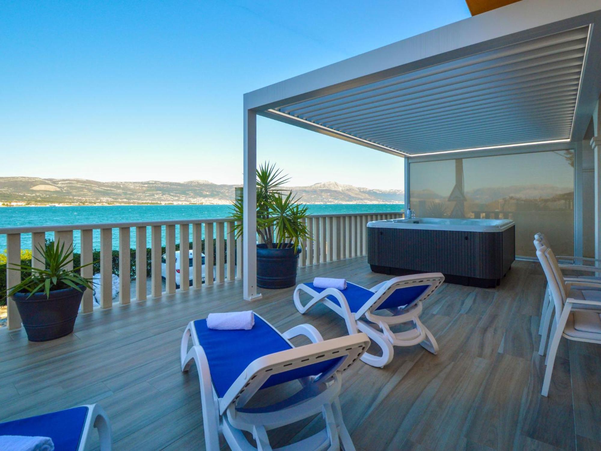 Apartment Mornar-5 By Interhome Trogir Ngoại thất bức ảnh